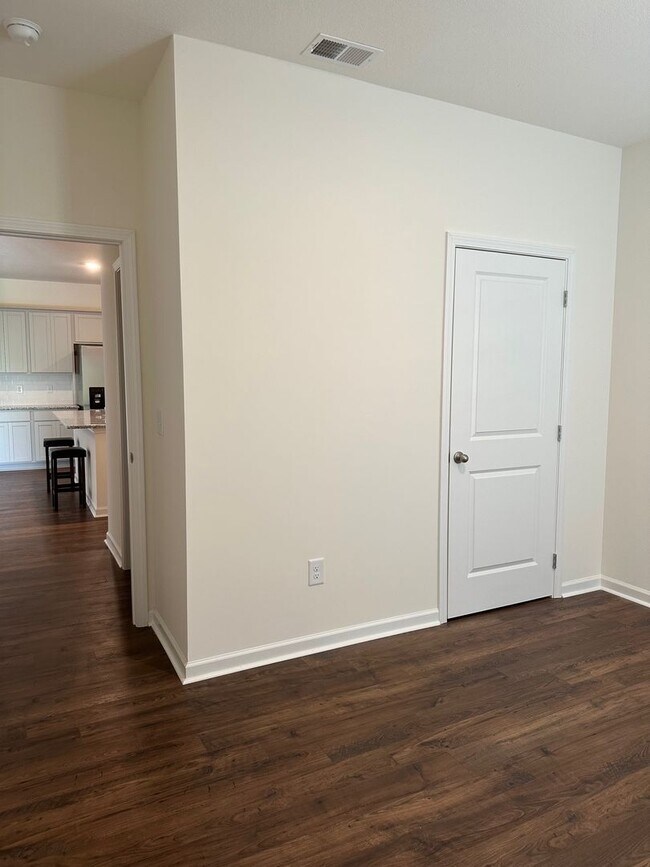Building Photo - 865 Barley Lp