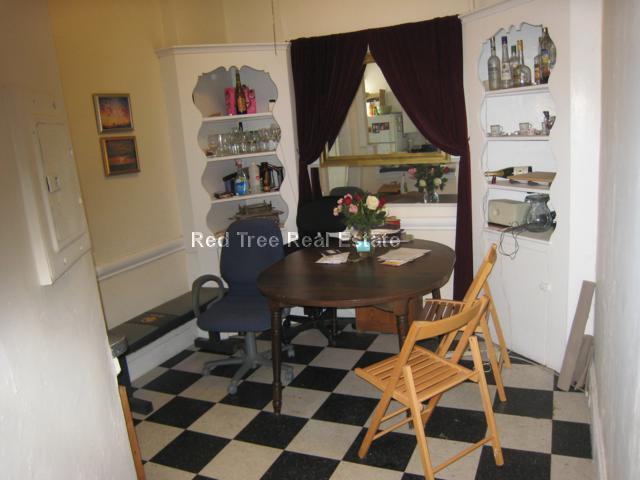 Building Photo - 56 Egmont St