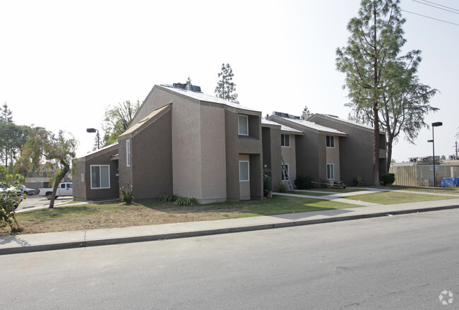 Pioneer Village Estates - 600 Fairfax Rd Bakersfield CA 93306 ...