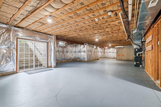 Building Photo - 6110 Holter Rd