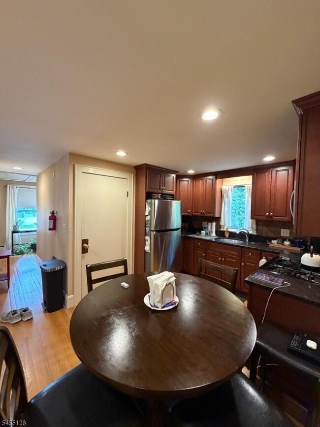Building Photo - 224 Pompton Ave