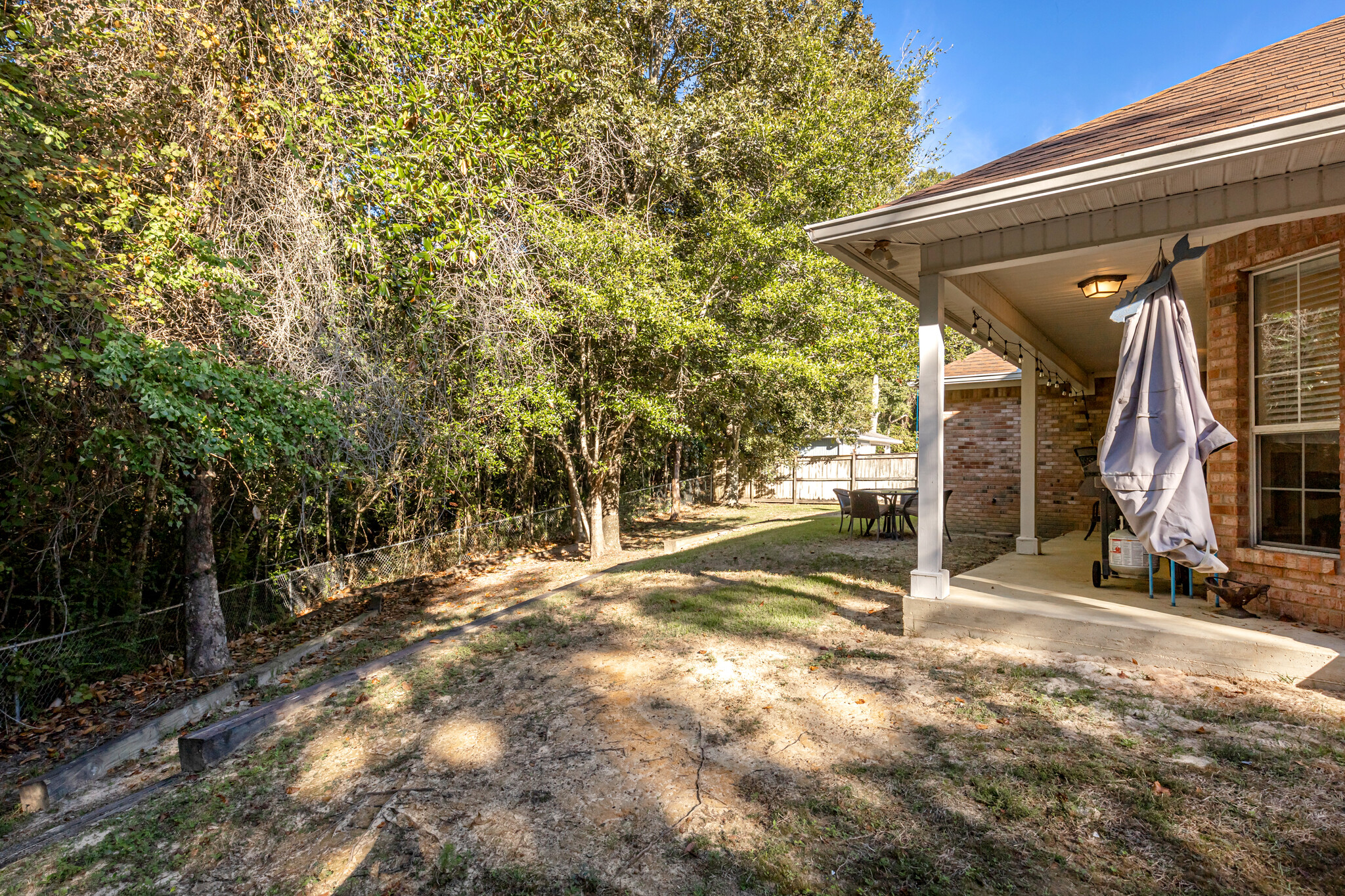 Building Photo - 813 Magnolia Bayou Blvd