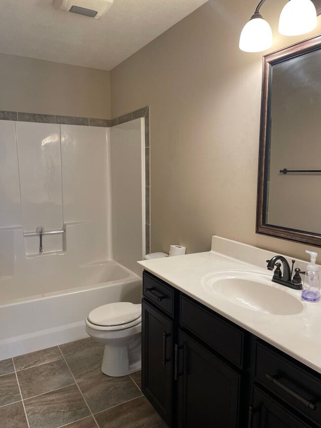 Building Photo - 1046 Christian James Ct