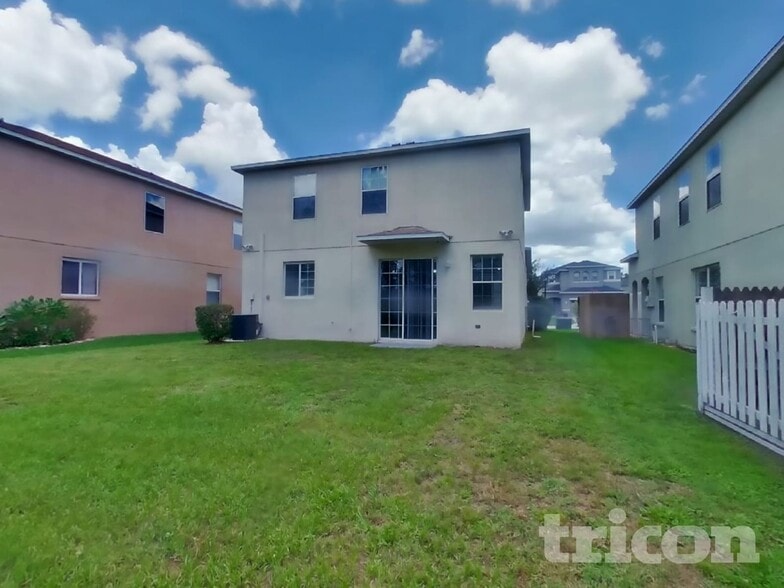 Building Photo - 18816 Litzau Ln