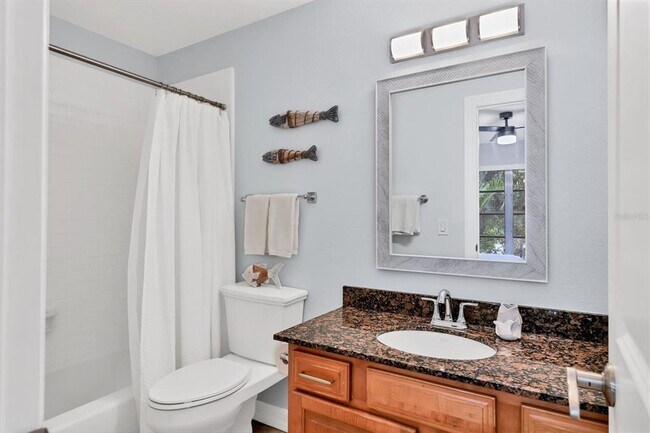 Building Photo - 3350 S Osprey Ave