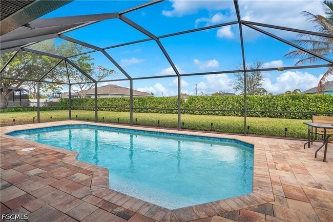 Building Photo - 1627 SW 14th St