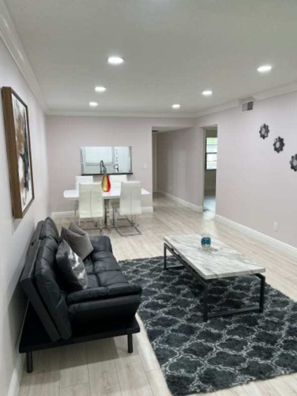 Building Photo - 3036 Eastland Blvd