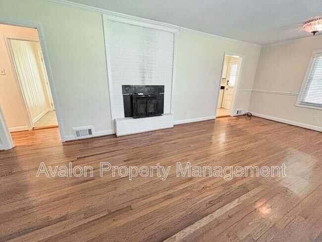 Building Photo - 6058 Harleston Rd NE