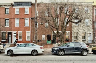 Building Photo - 2528 Christian St