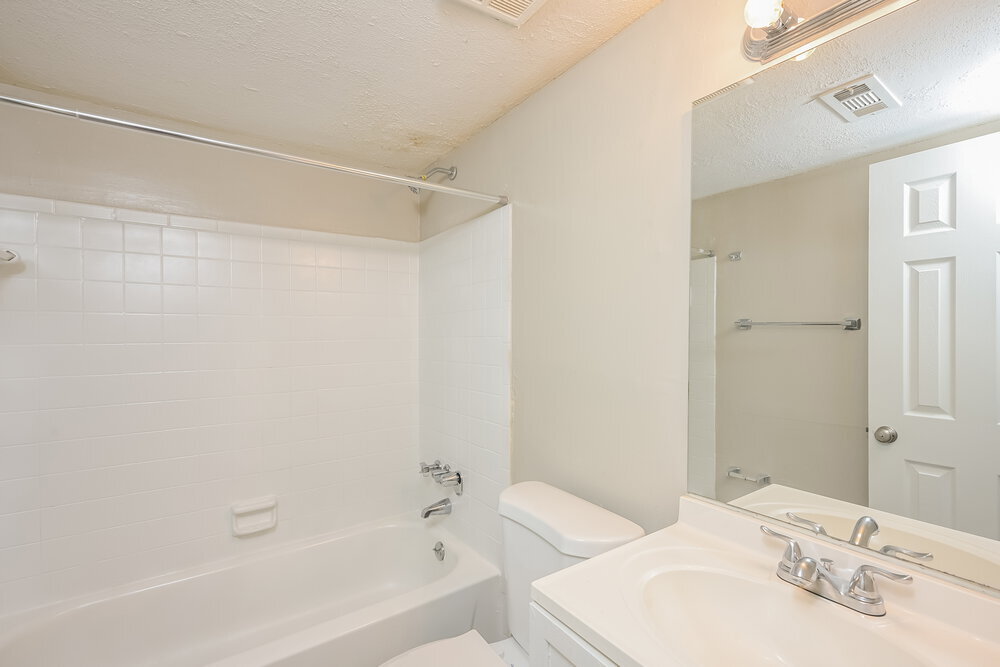 Building Photo - 3419 Cobbs Ferry Dr