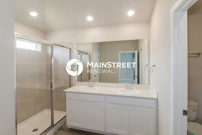 Building Photo - 3 Bedroom Pet-Friendly Home in Hutto, TX with Main Street Renewal
