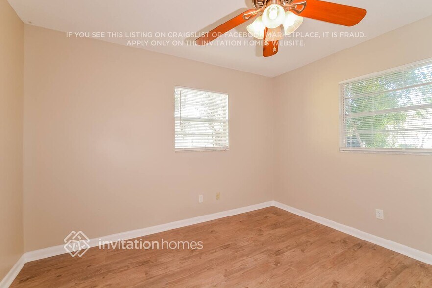 Building Photo - 990 Vincent Dr