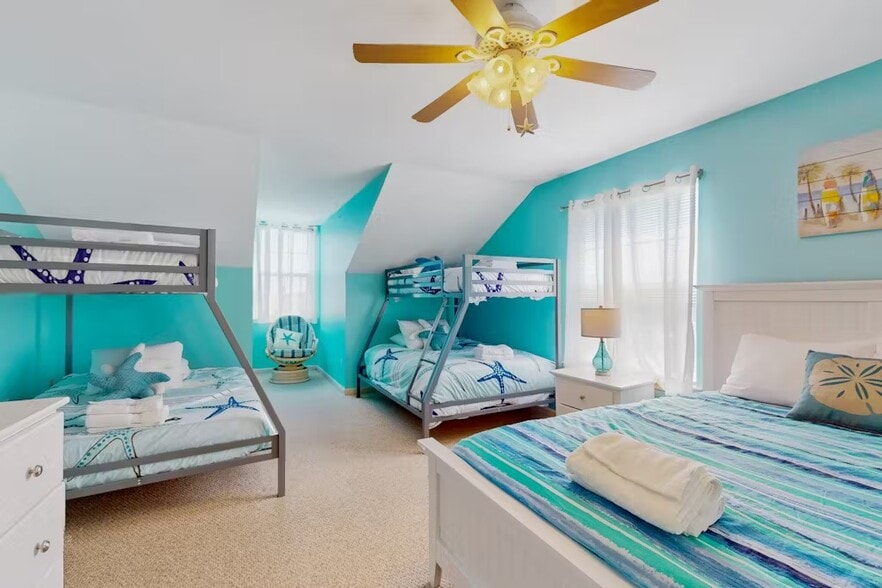 Building Photo - 30381 Crowley Dr