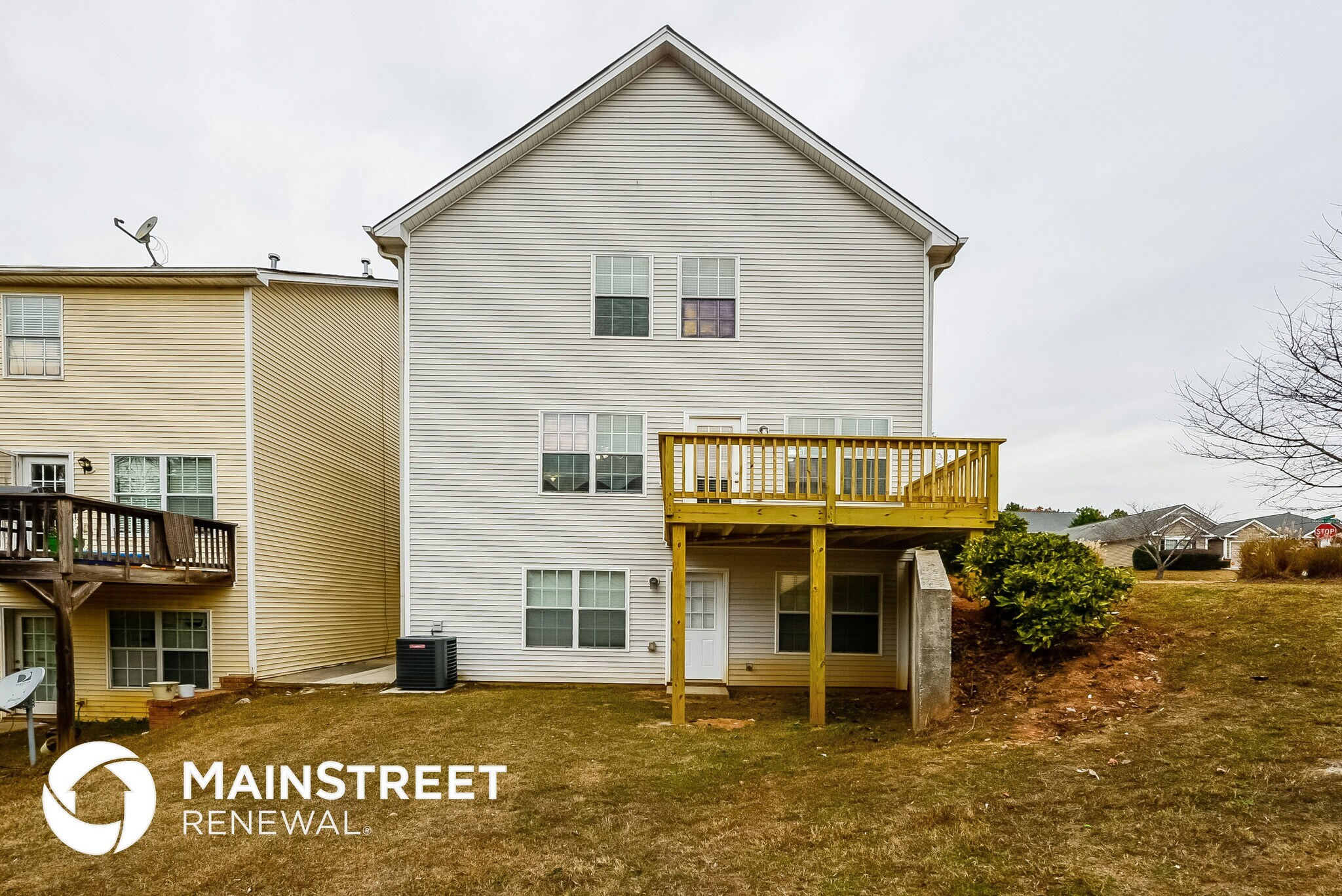 Building Photo - 628 Shadow Lake Dr