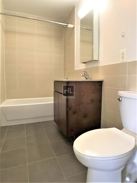 Building Photo - E. Williamsburg Affordable Full-Amenity Bl...