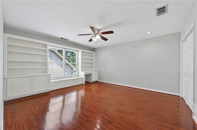 Building Photo - 3760 Peachbluff Ct