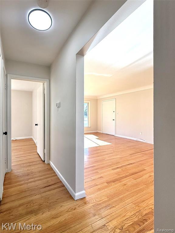 Building Photo - 2180-2182 Vernier Rd