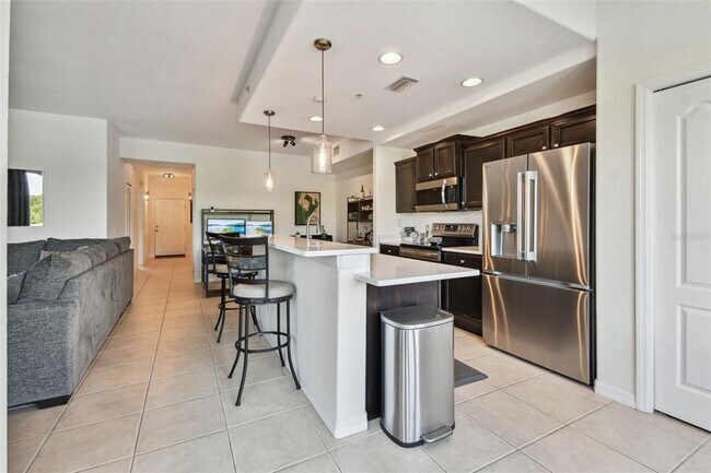 Building Photo - 1003 Fairwaycove Ln