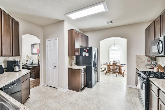 Building Photo - 11514 Dahlia Dale Dr