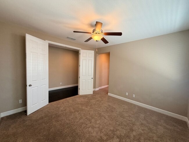 Building Photo - 1587 Manzanita Way