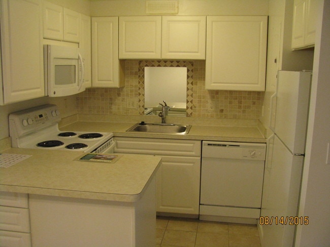 Building Photo - 1020 Southern Artery