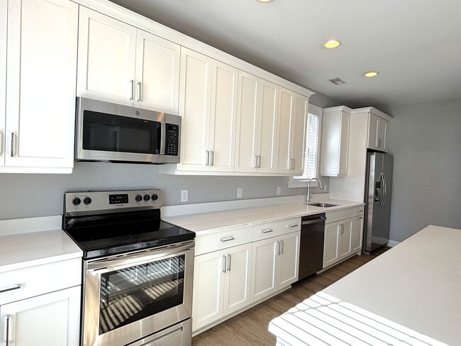 Building Photo - 9 Hanover St