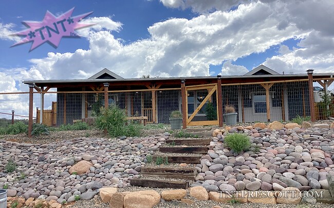 Building Photo - Home in Dewey Humboldt ~ COMP HOLD