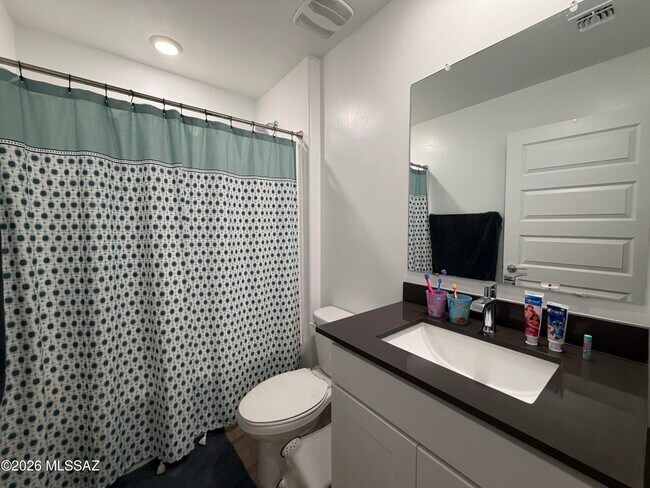 Building Photo - 10442 Guildford Ln
