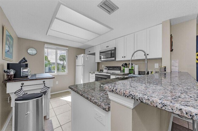 Building Photo - 146 Cypress Ln