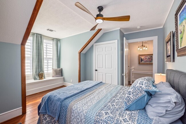 Building Photo - 3216 Avenue N