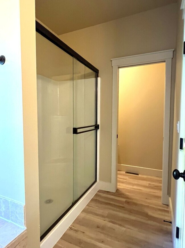 Building Photo - Beautiful 3 bed 2 bath home in The Preserv...