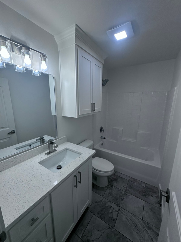 Building Photo - 11902 Evanston Ave