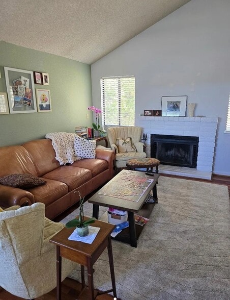 Building Photo - 3464 Ridgecrest Dr