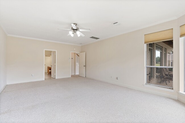 Building Photo - 3010 Blue Lagoon Ct