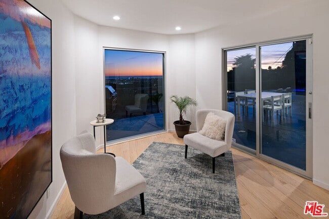 Building Photo - 10134 Angelo View Dr