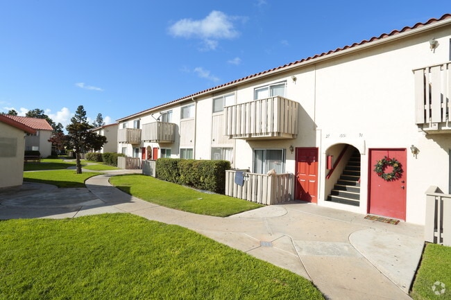Building Photo - Villa De Anita