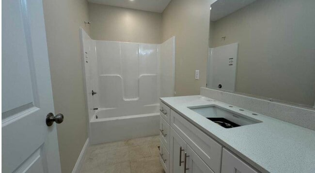 Building Photo - 58 Pleasant St