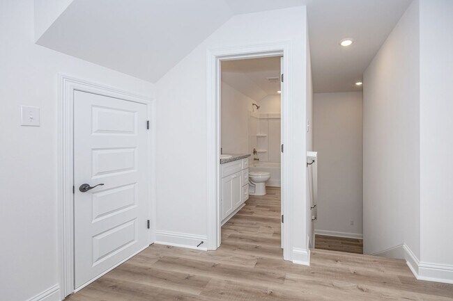 Building Photo - Brand-New Pet-Friendly 3BR/3BA Home with Large Bonus Room in Ocean Springs!