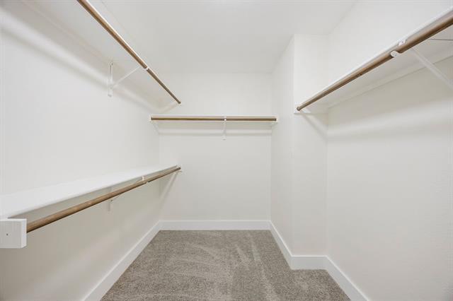 Building Photo - 907 Yellowstone Dr