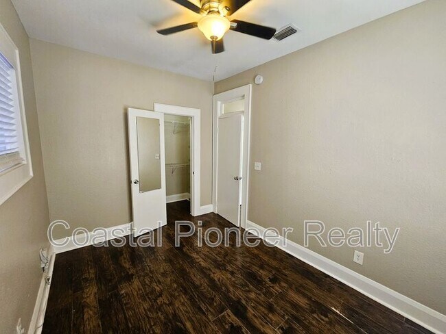 Building Photo - 209 S Westland Ave