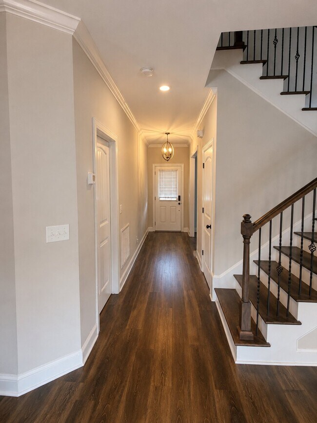 Building Photo - 5440 Amber Grove Way
