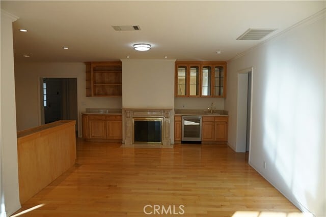 Building Photo - 1200 Oakwood Dr