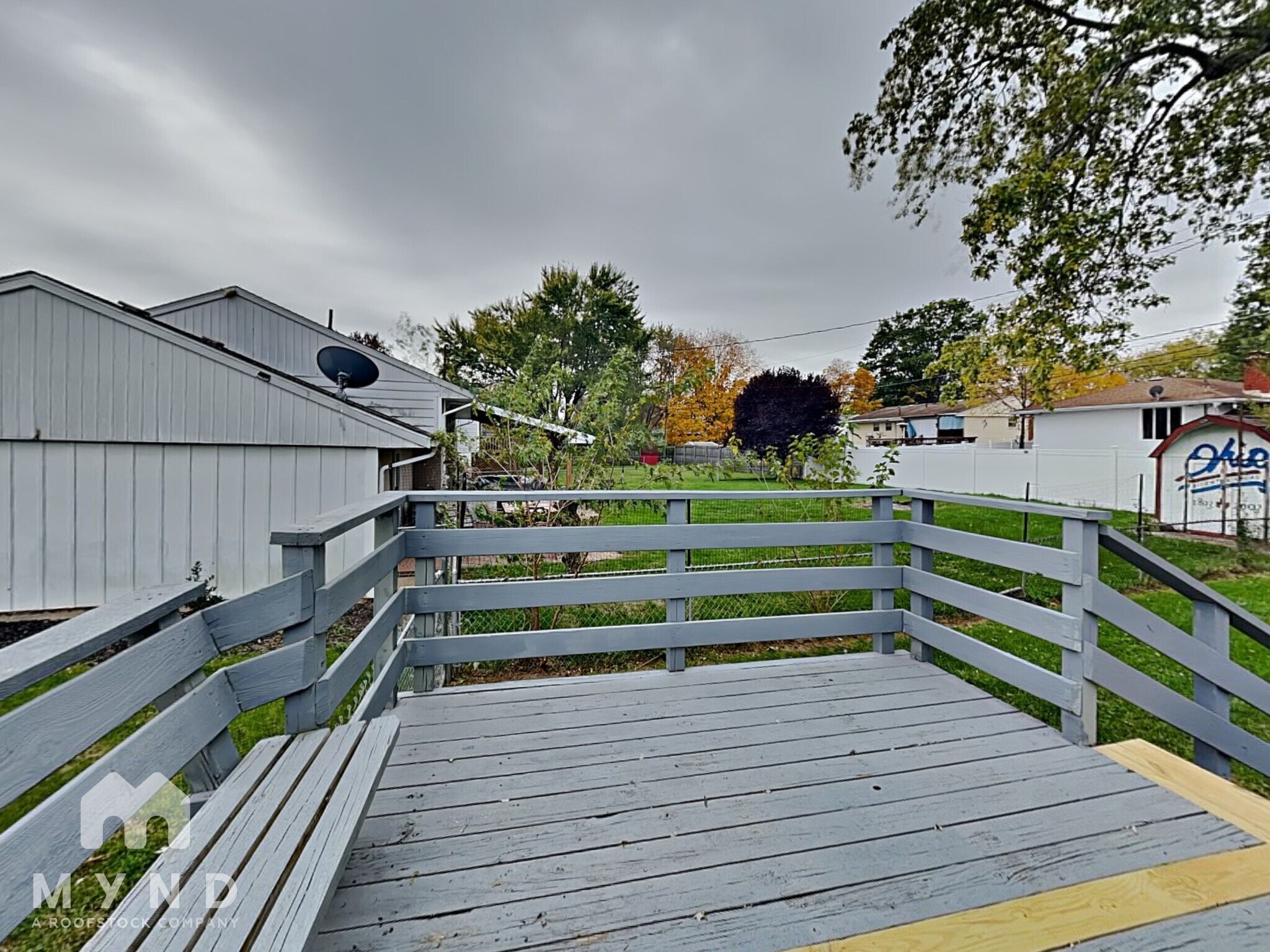 Building Photo - 2911 N Gresham Rd