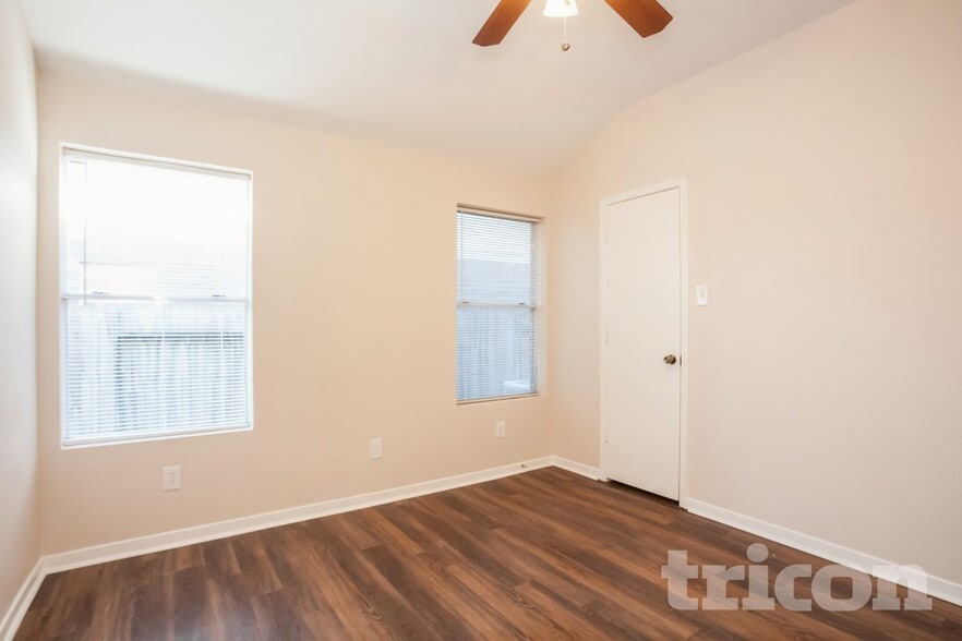 Building Photo - 15019 Easingwold Dr