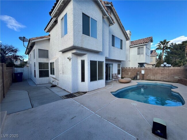 Building Photo - 9229 Magic Flower Ave
