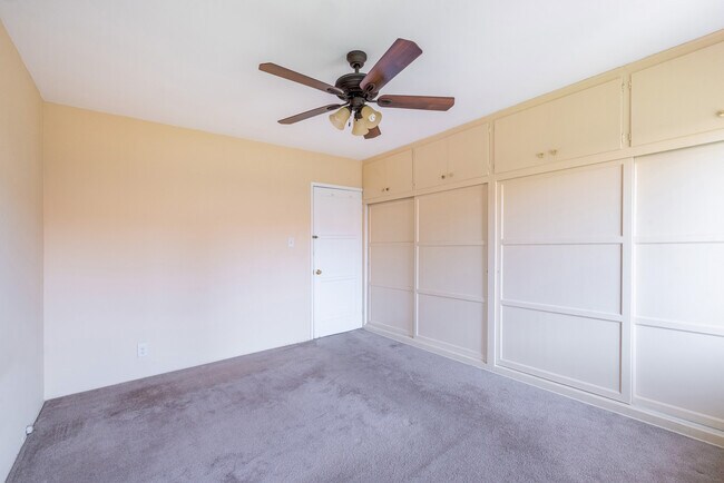 Building Photo - 227 W Alameda Ave