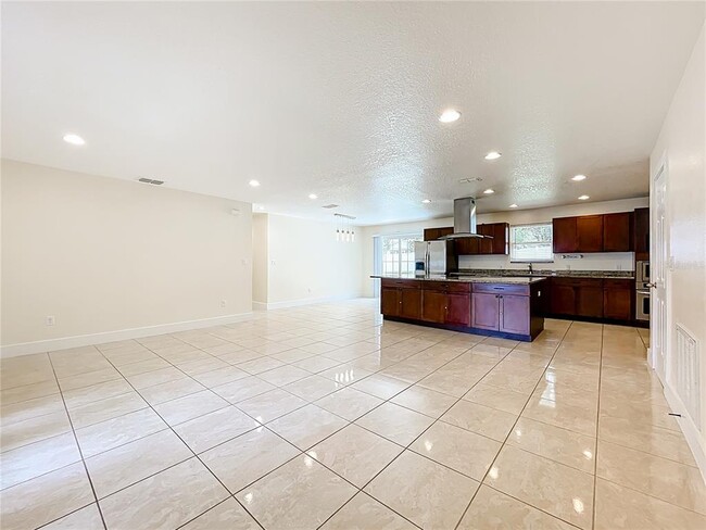 Building Photo - 12631 Eryn Ct