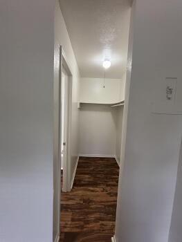Building Photo - 3200 Lake Como Dr