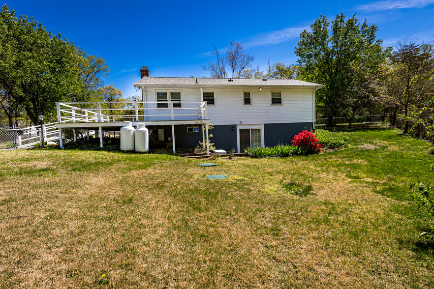 Building Photo - 2800 Glen Isle Rd