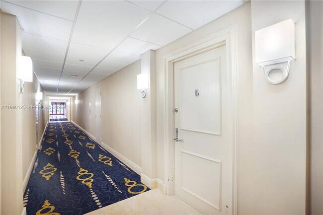 Building Photo - 19101 Mystic Pointe Dr